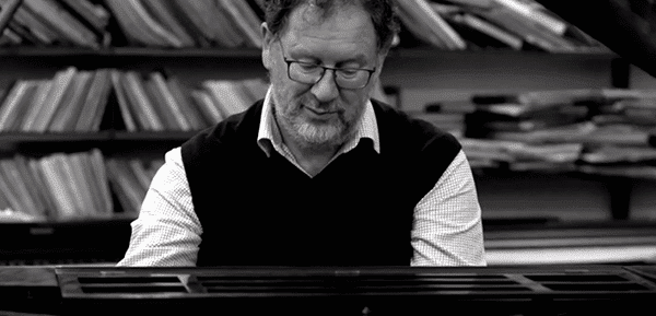 El renacimiento de Andrew: volver a escuchar y crear música